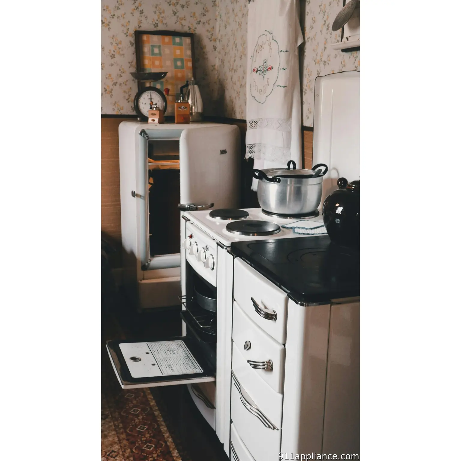 Retro kitchen appliances and decor