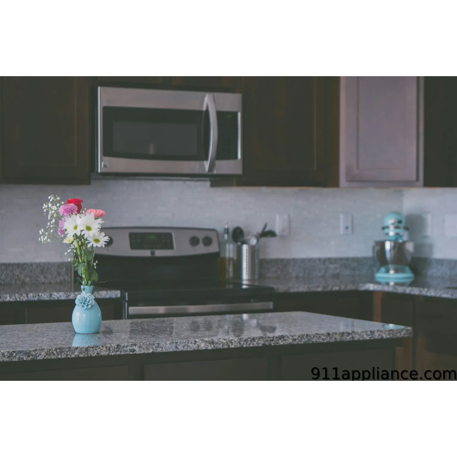 Kitchen with flowers