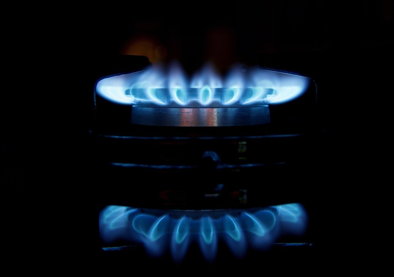 Blue gas flames on burner