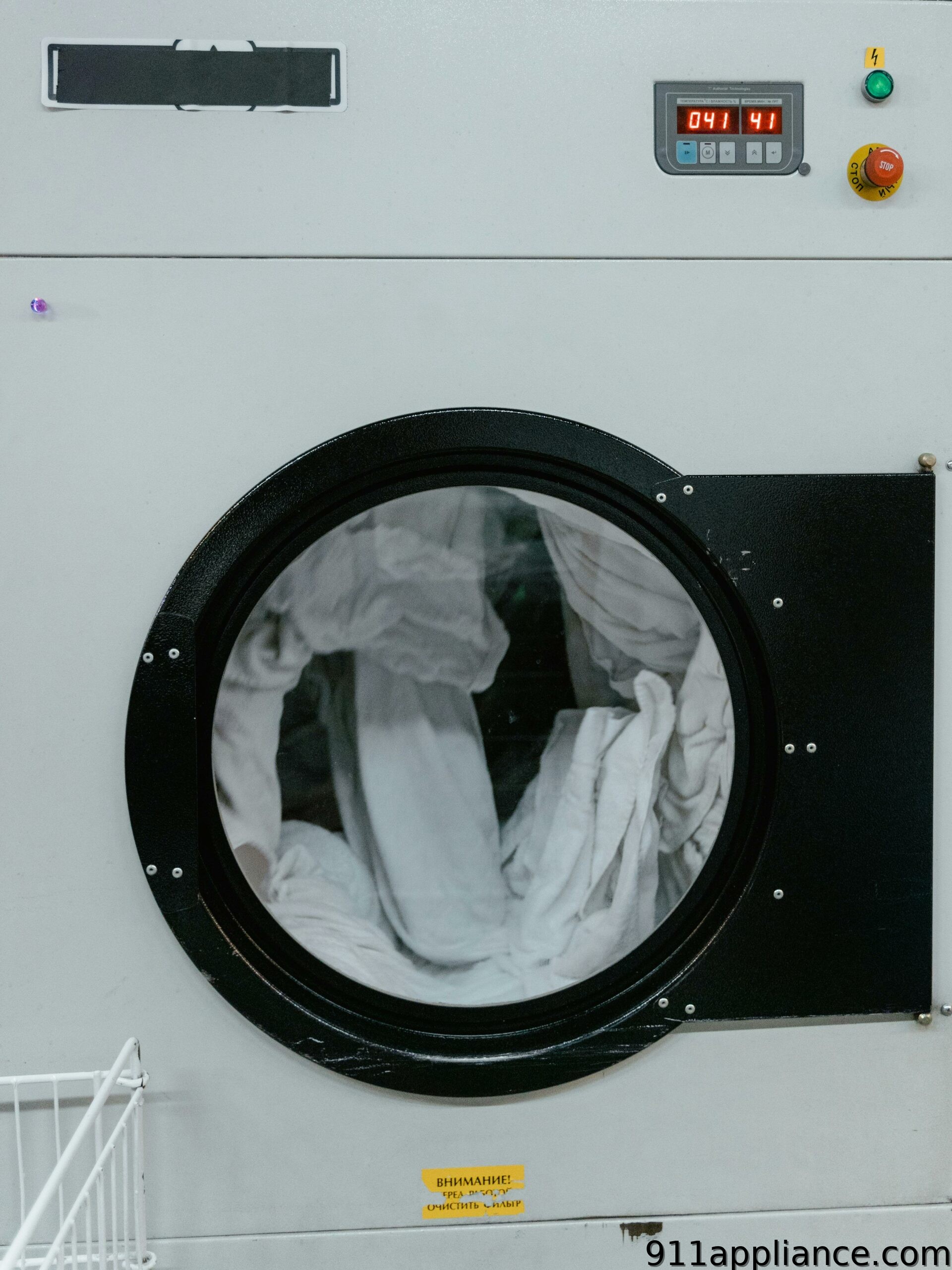 Commercial clothes dryer drum