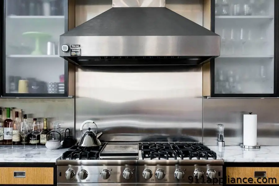 Stainless steel kitchen range hood
