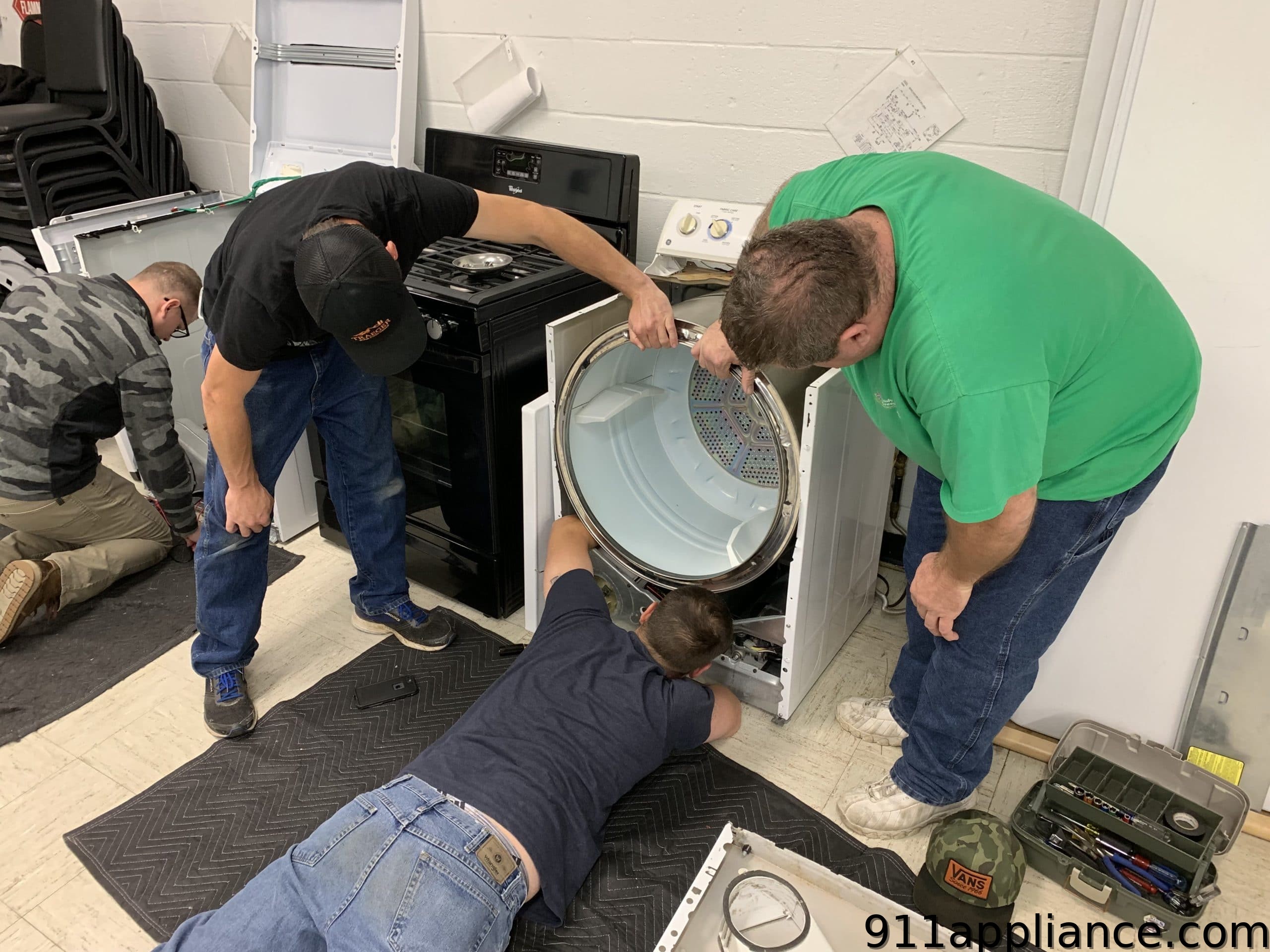 Appliance repair training class
